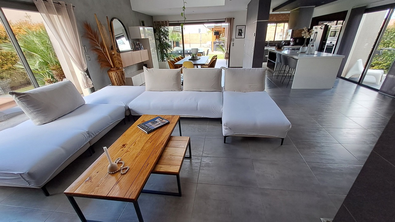 Photo of Bedroom in Montbazin
