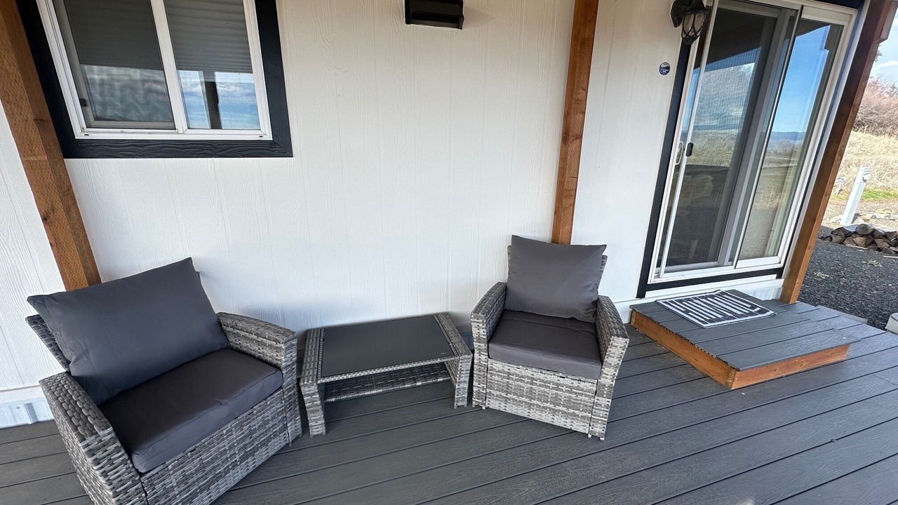 Photo of Patio Balcony in La Grande
