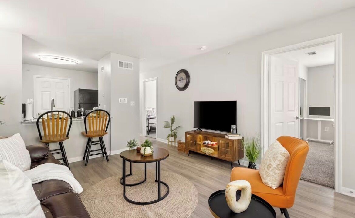 Photo of Livingroom in Pleasant Valley