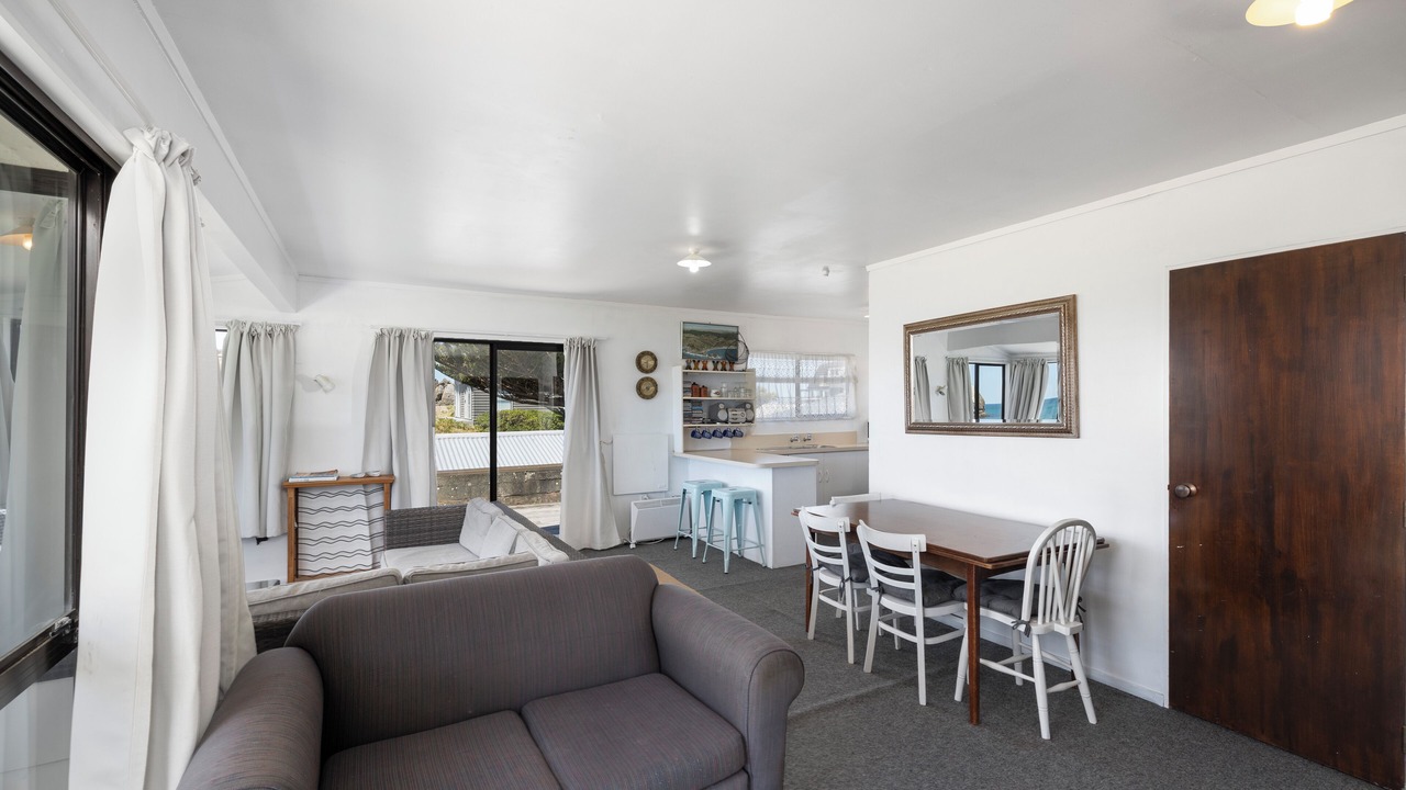 Photo of Livingroom in Castlepoint