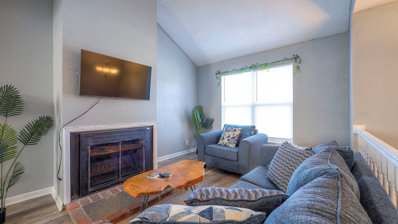 Photo of Livingroom in Olathe