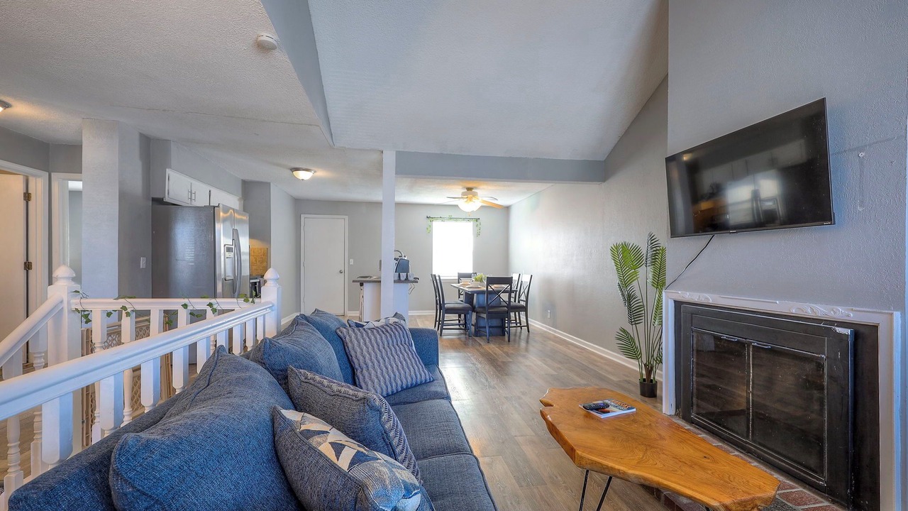 Photo of Livingroom in Olathe
