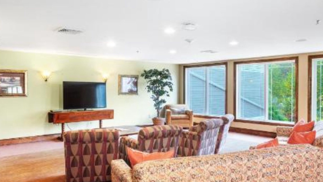 Photo of Livingroom in Pittsfield