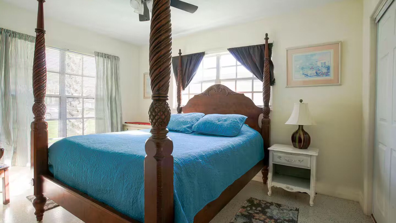 Photo of Bedroom in Dunnellon
