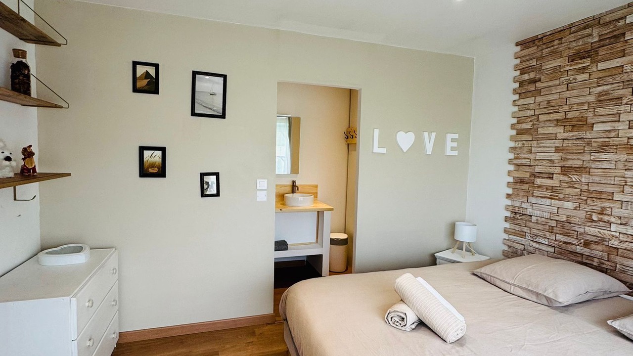 Photo of Bedroom in Bourg Pelousiere