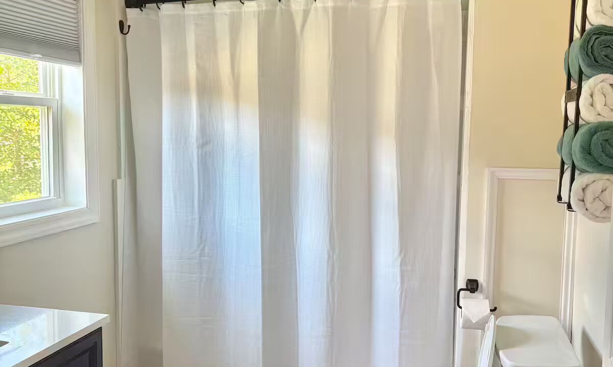 Photo of Bathroom in Fries