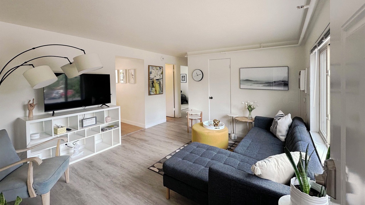 Photo of Livingroom in Central Boulder
