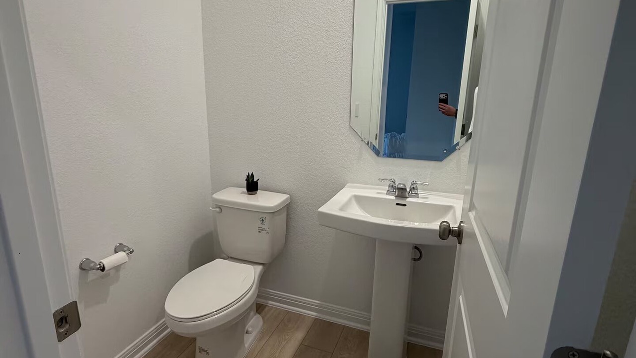 Photo of Bathroom in Del Valle