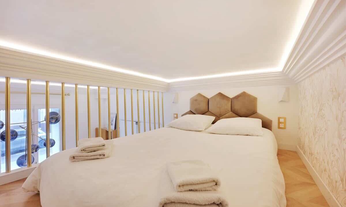 Photo of Bedroom in Faubourg-du-Roule
