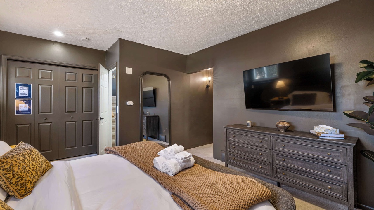 Photo of Bedroom in Drayton Plains