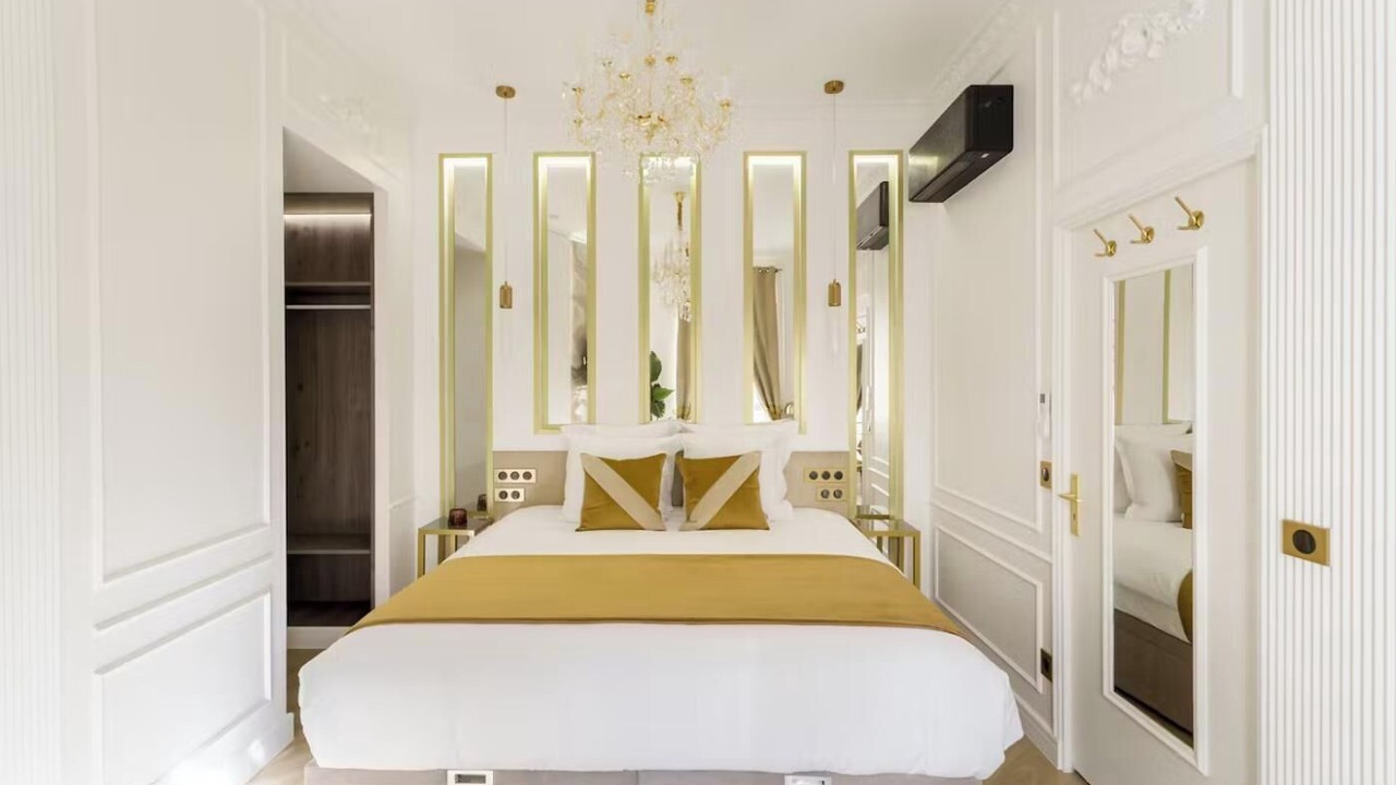 Photo of Bedroom in Arts-et-Metiers