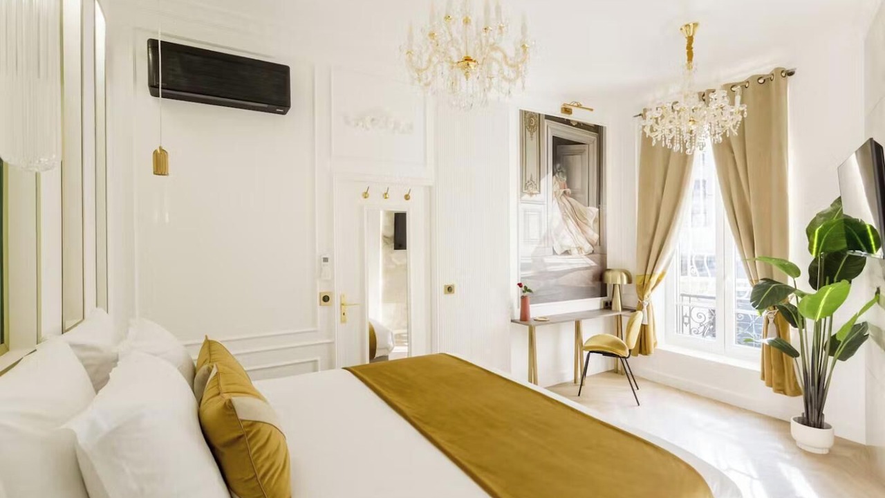 Photo of Bedroom in Arts-et-Metiers