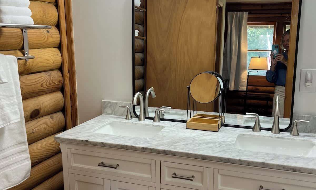 Photo of Bathroom in Lackey