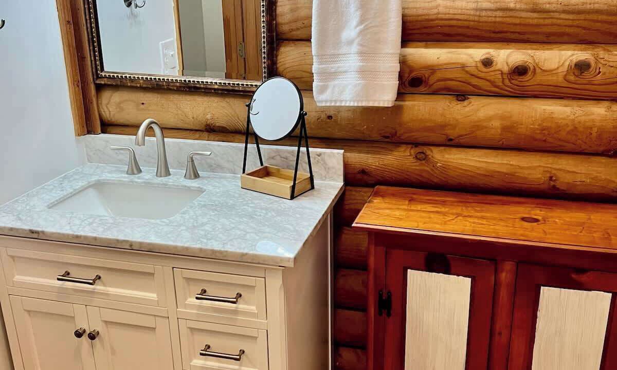 Photo of Bathroom in Lackey