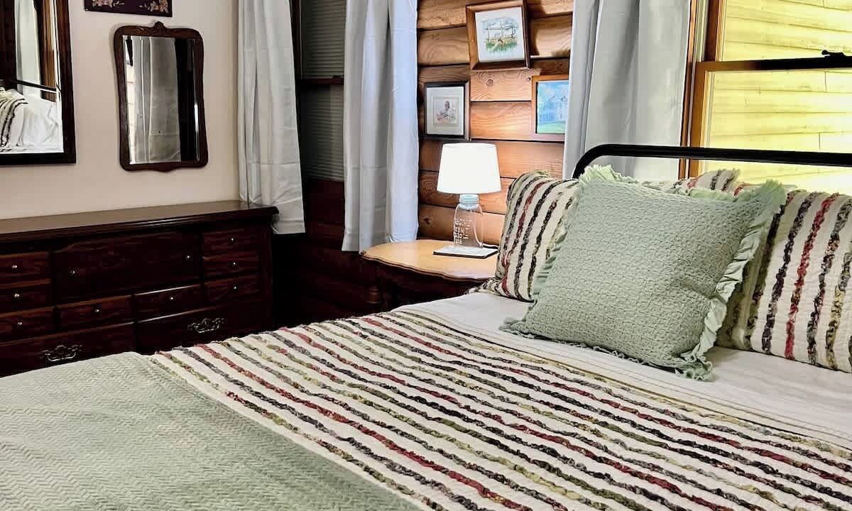 Photo of Bedroom in Lackey