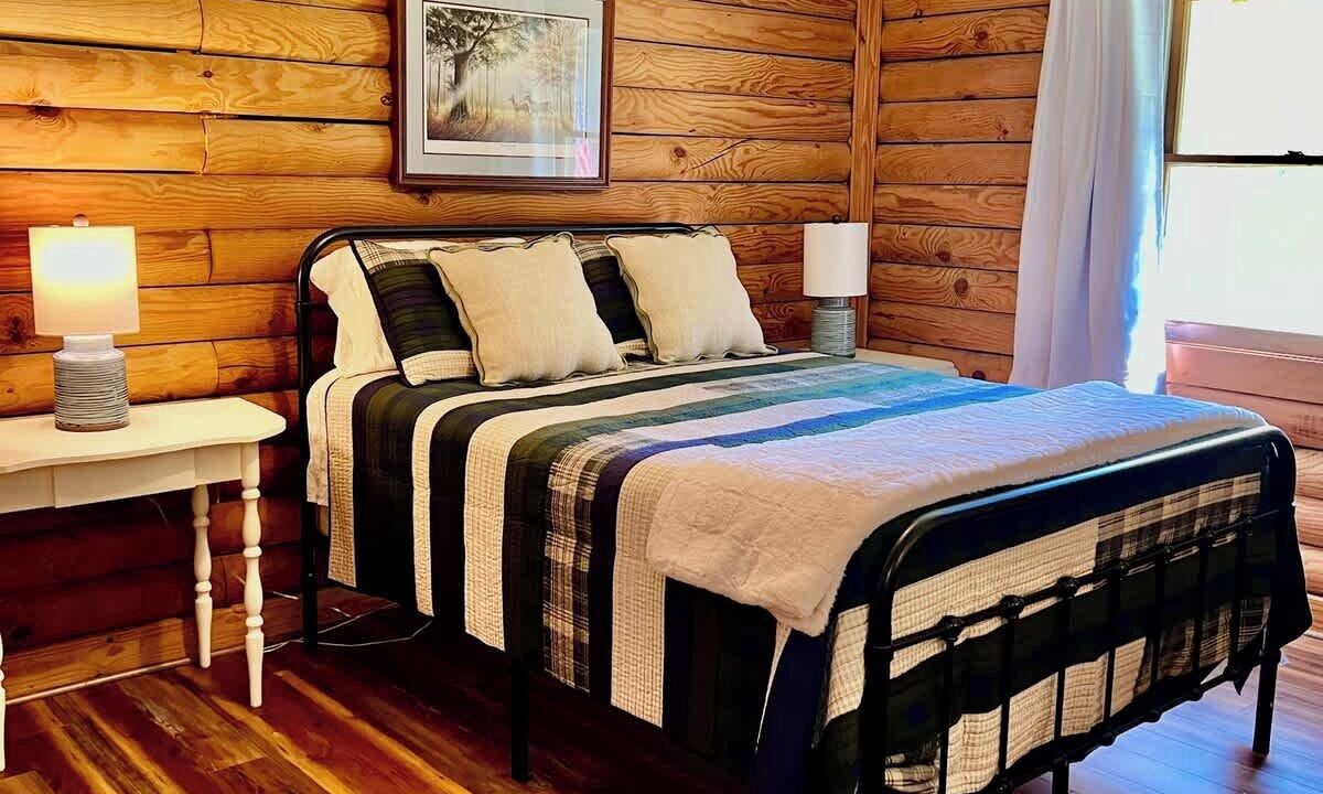 Photo of Bedroom in Lackey