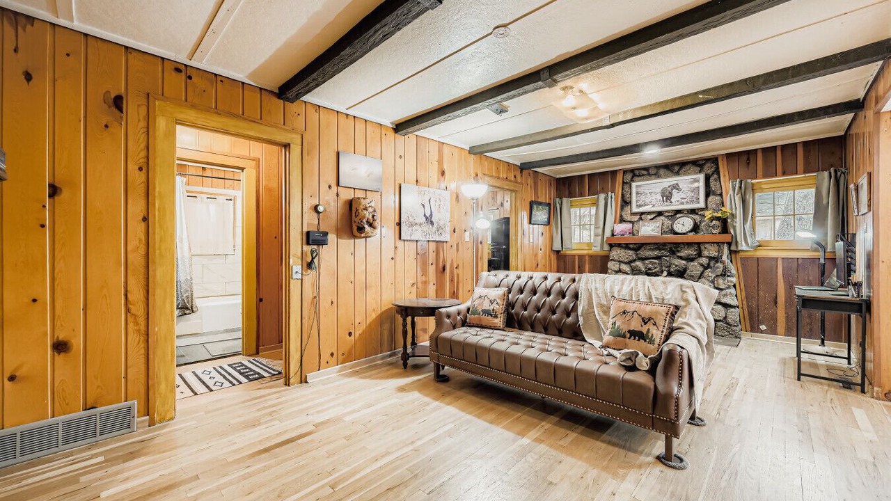 Photo of Bedroom in Green Mountain Falls