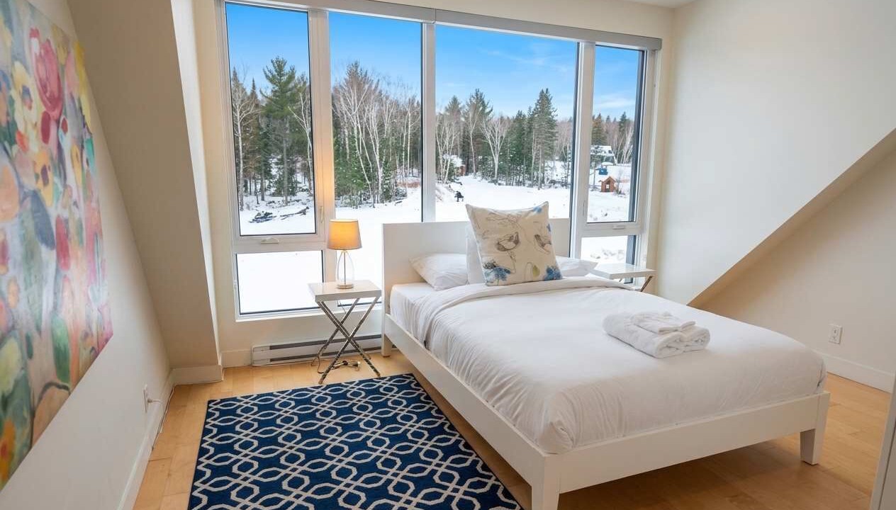 Photo of Bedroom in Baie-St-Paul