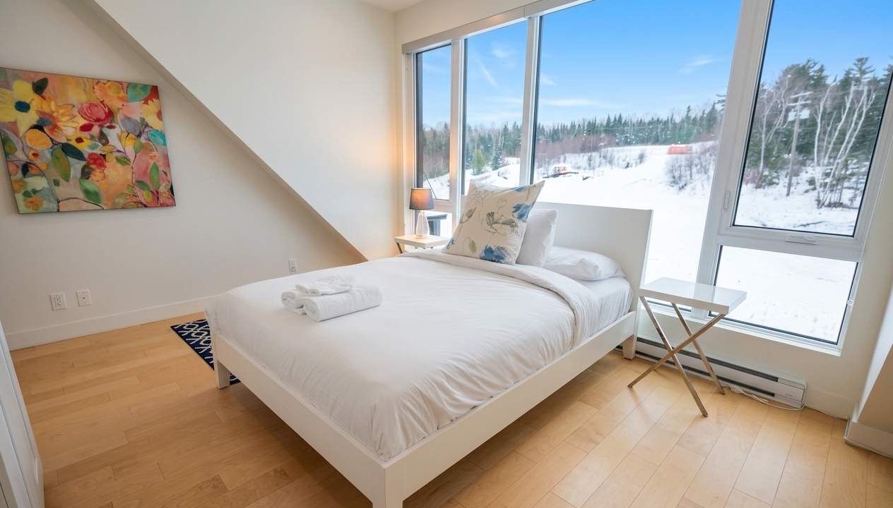 Photo of Bedroom in Baie-St-Paul
