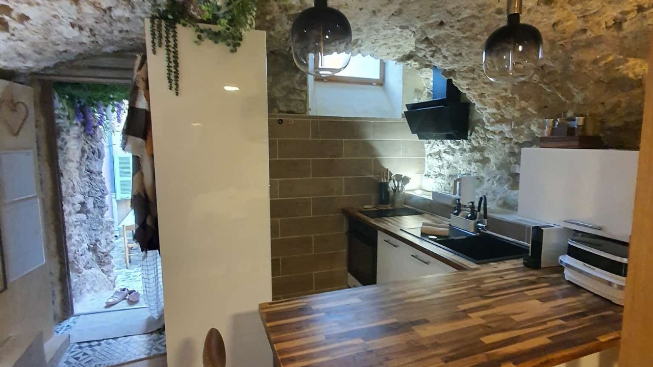 Photo of Kitchen in Biot