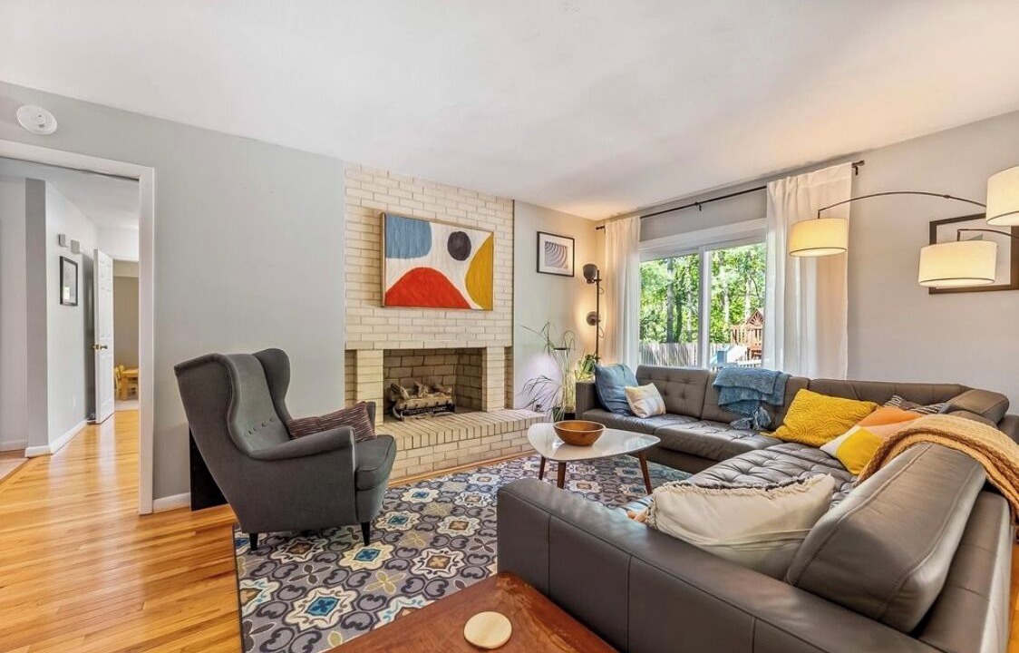 Photo of Livingroom in Blacksburg