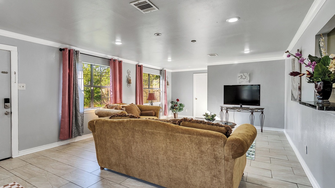 Photo of Livingroom in Pasadena