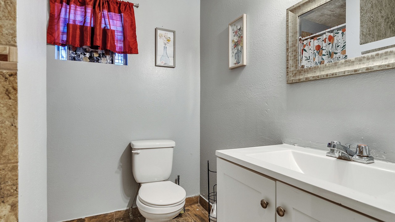 Photo of Bathroom in Pasadena