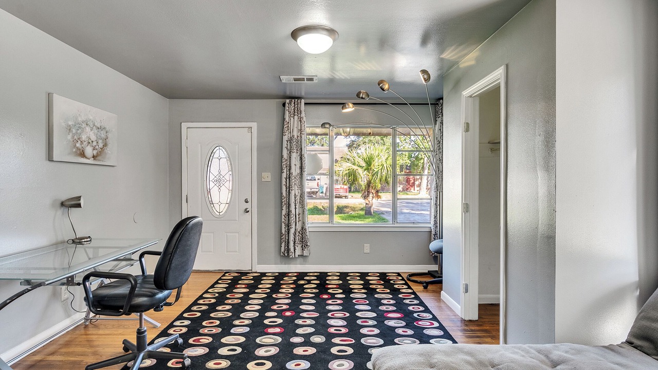 Photo of Bedroom in Pasadena