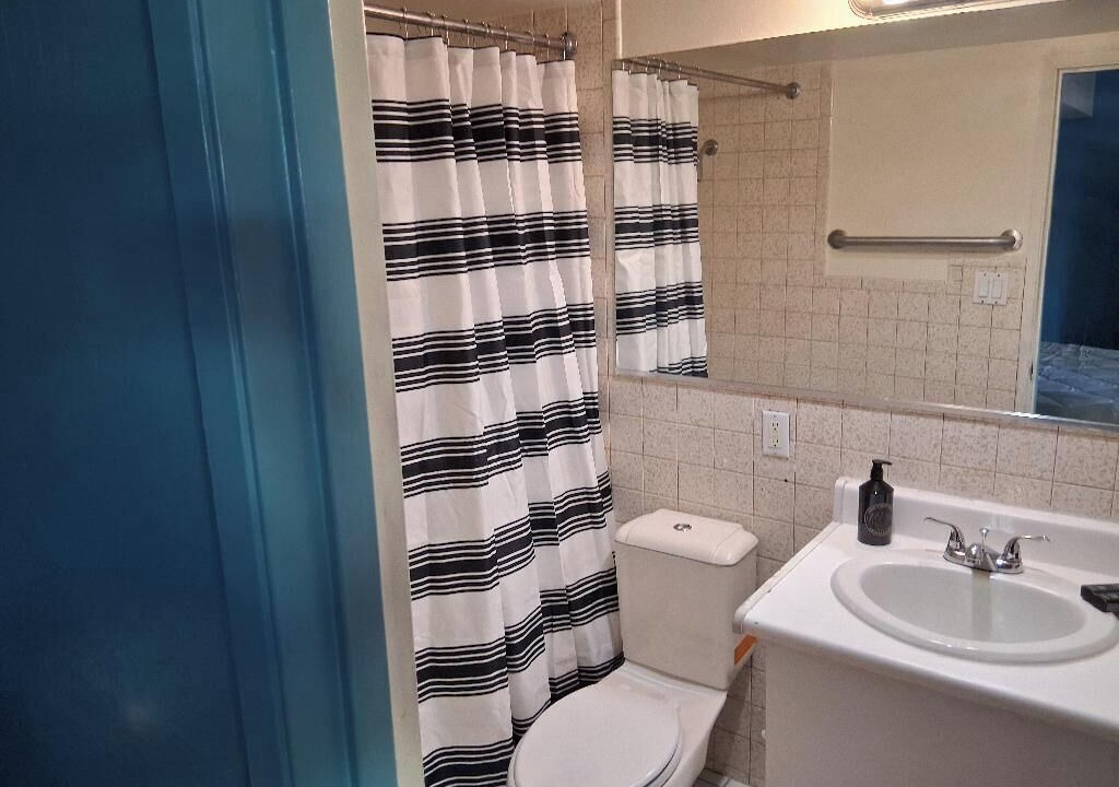 Photo of Bathroom in Gateway District