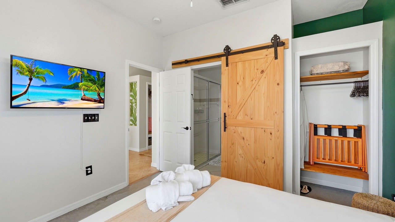 Photo of Bedroom in Sunset Lakes