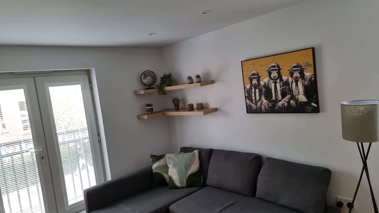 Photo of Livingroom in Reading