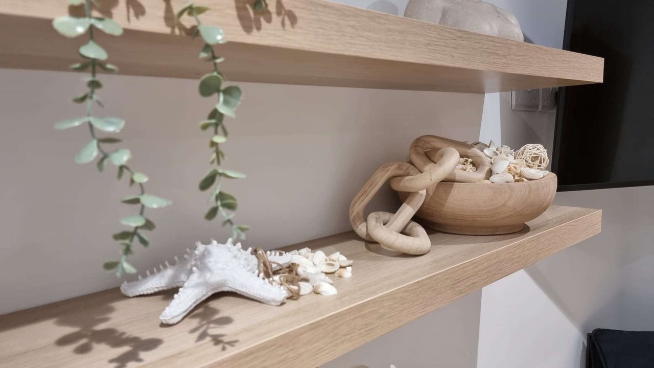 Photo of Others in Reading