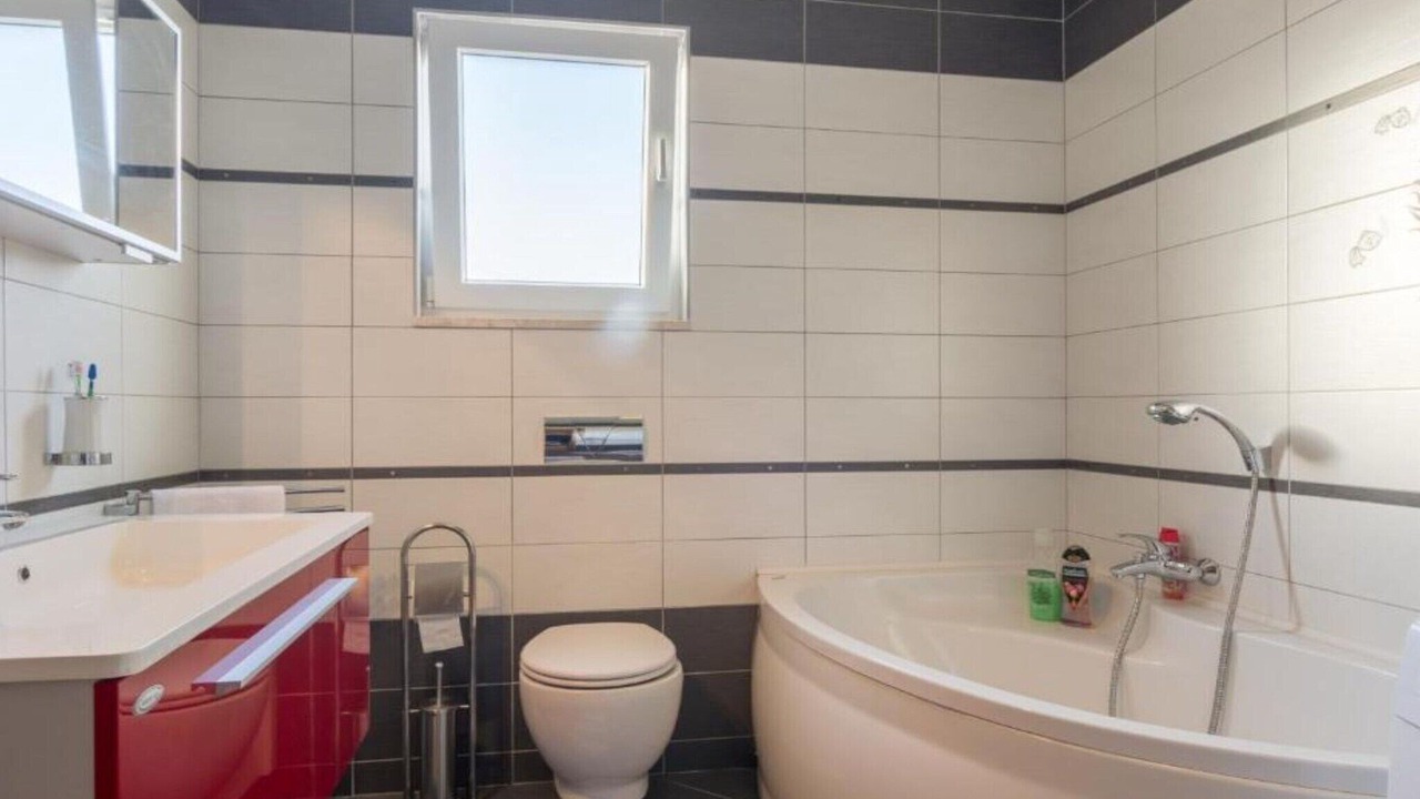 Photo of Bathroom in Lisicici