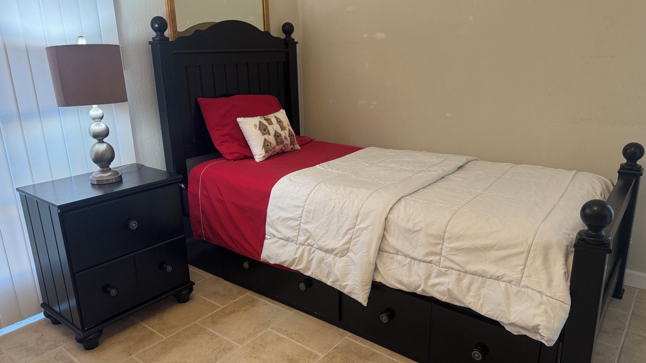 Photo of Bedroom in Tracy