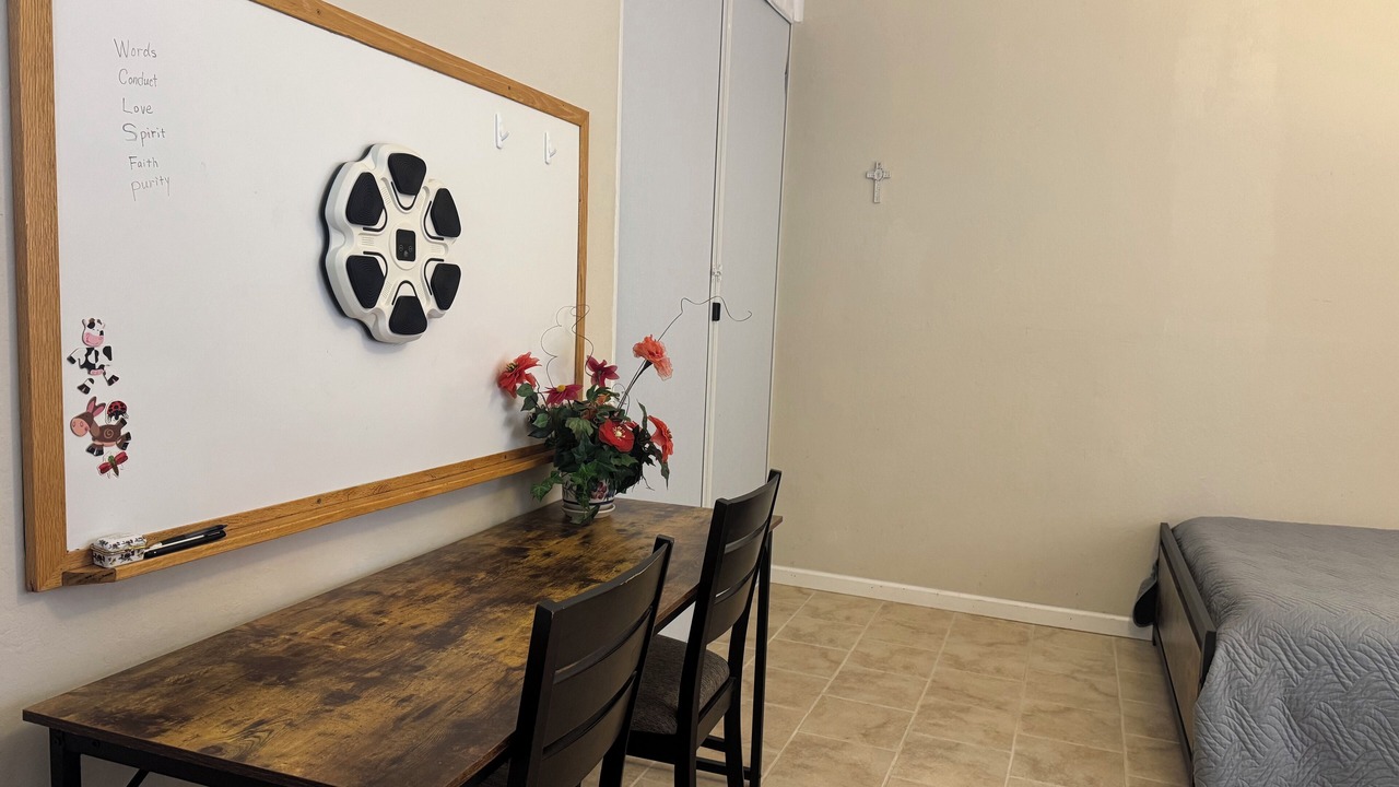 Photo of Bedroom in Tracy