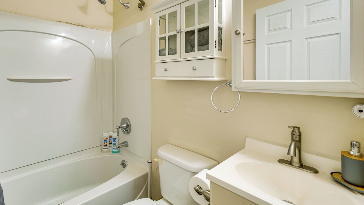 Photo of Bathroom in Poplarville