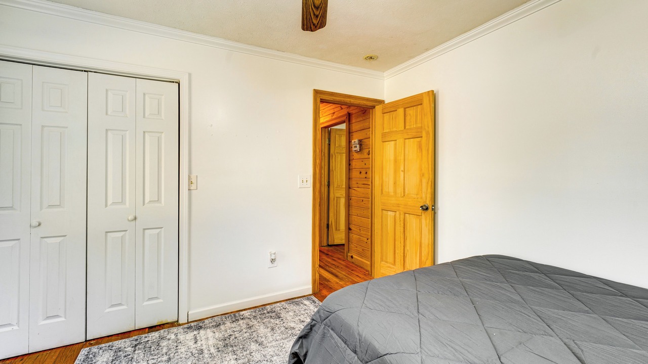 Photo of Bedroom in Poplarville