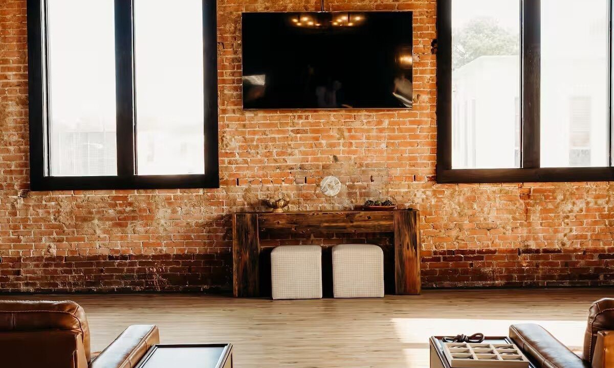 Photo of Livingroom in Crockett