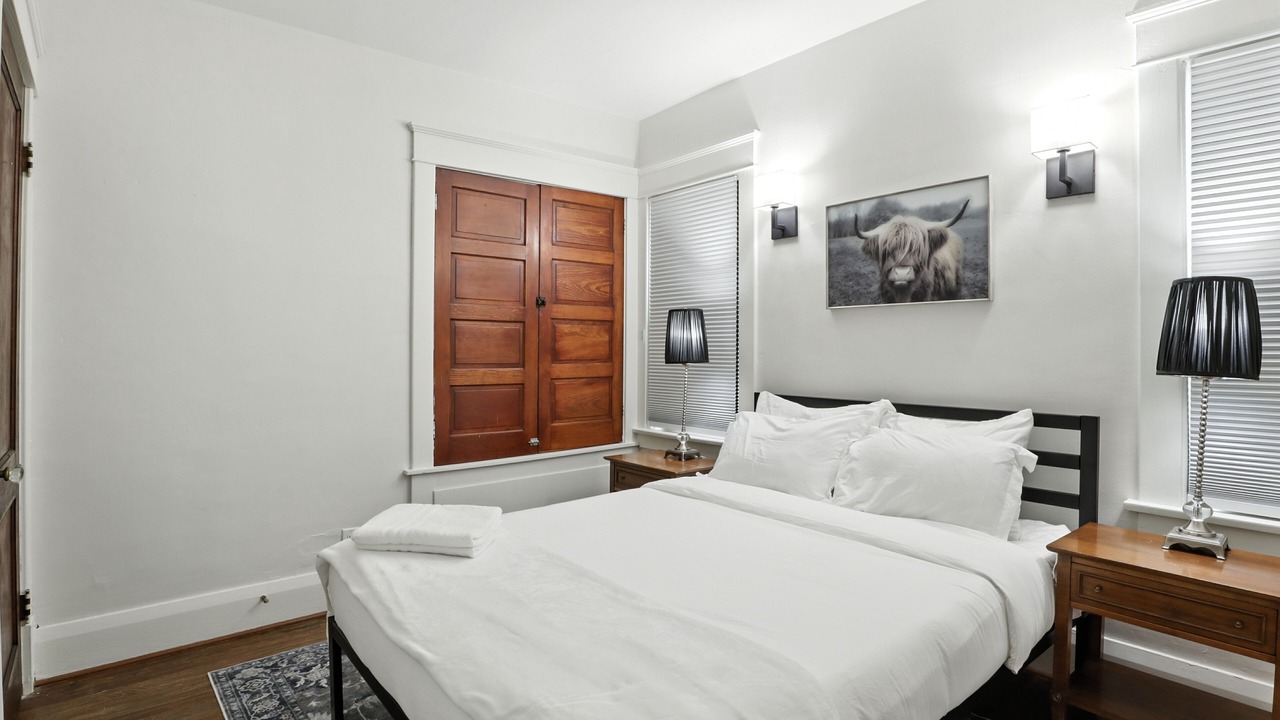 Photo of Bedroom in North Buffalo