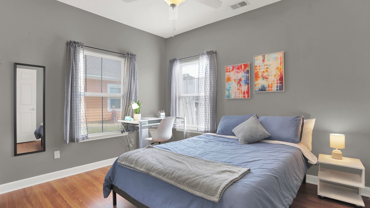 Photo of Bedroom in Uptown