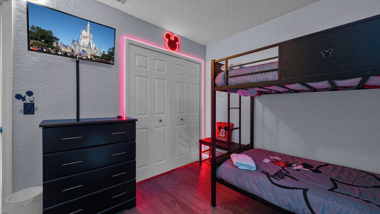 Photo of Bedroom in Regal Palms
