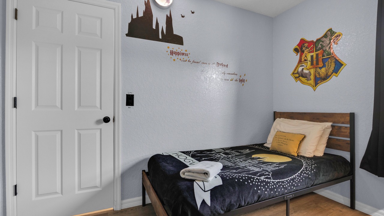 Photo of Bedroom in Regal Palms