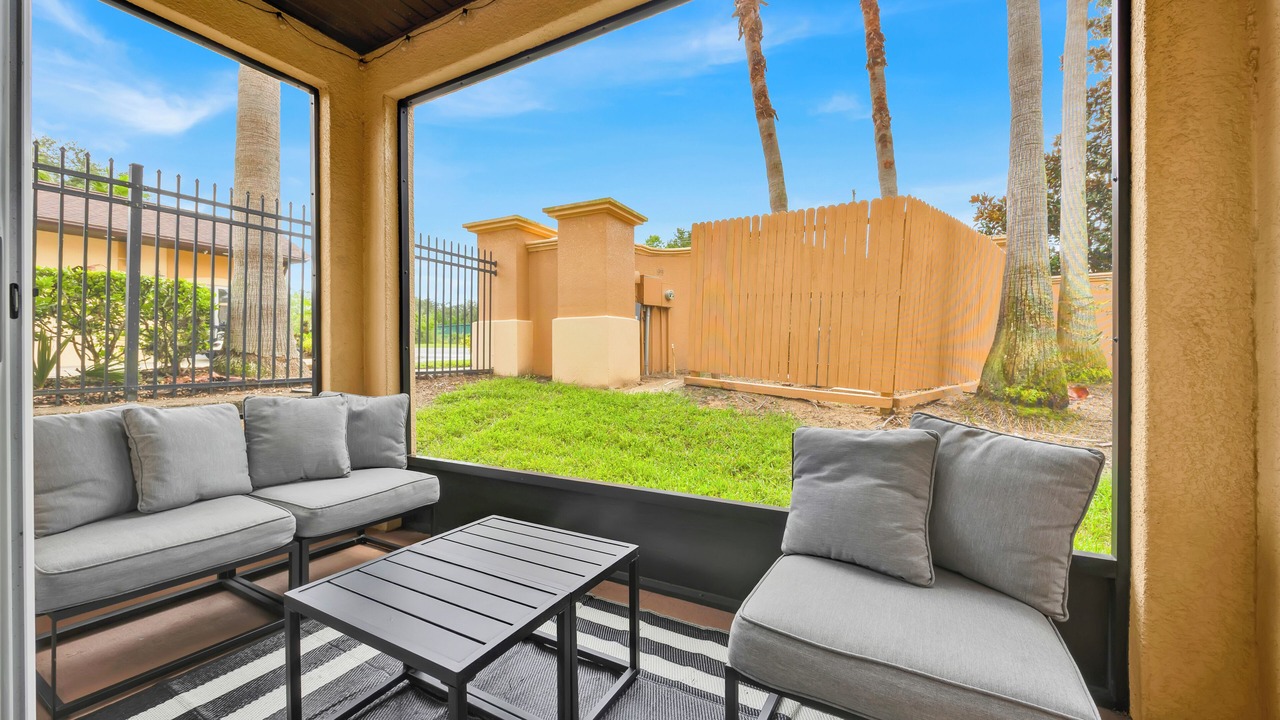 Photo of Patio Balcony in Regal Palms