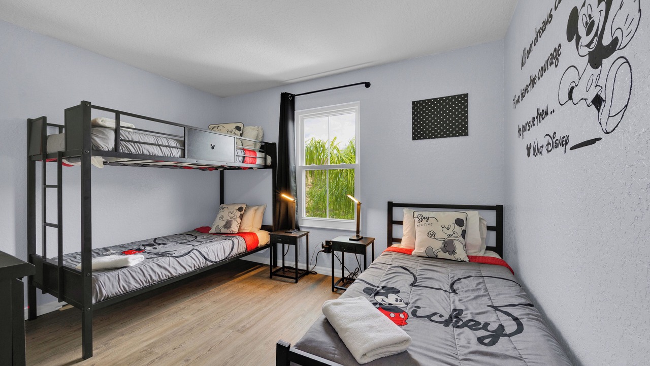 Photo of Bedroom in Regal Palms