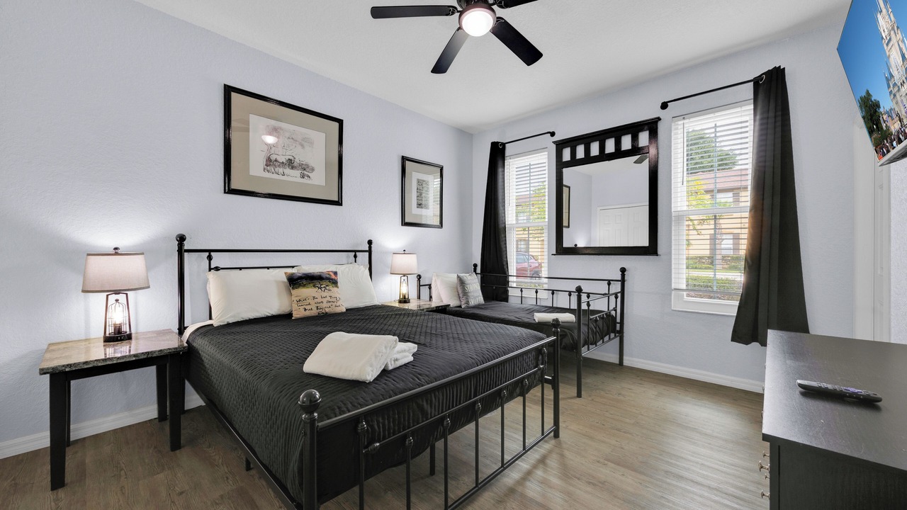 Photo of Bedroom in Regal Palms