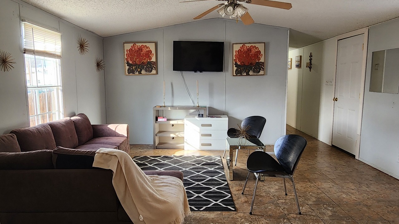 Photo of Livingroom in Farmington