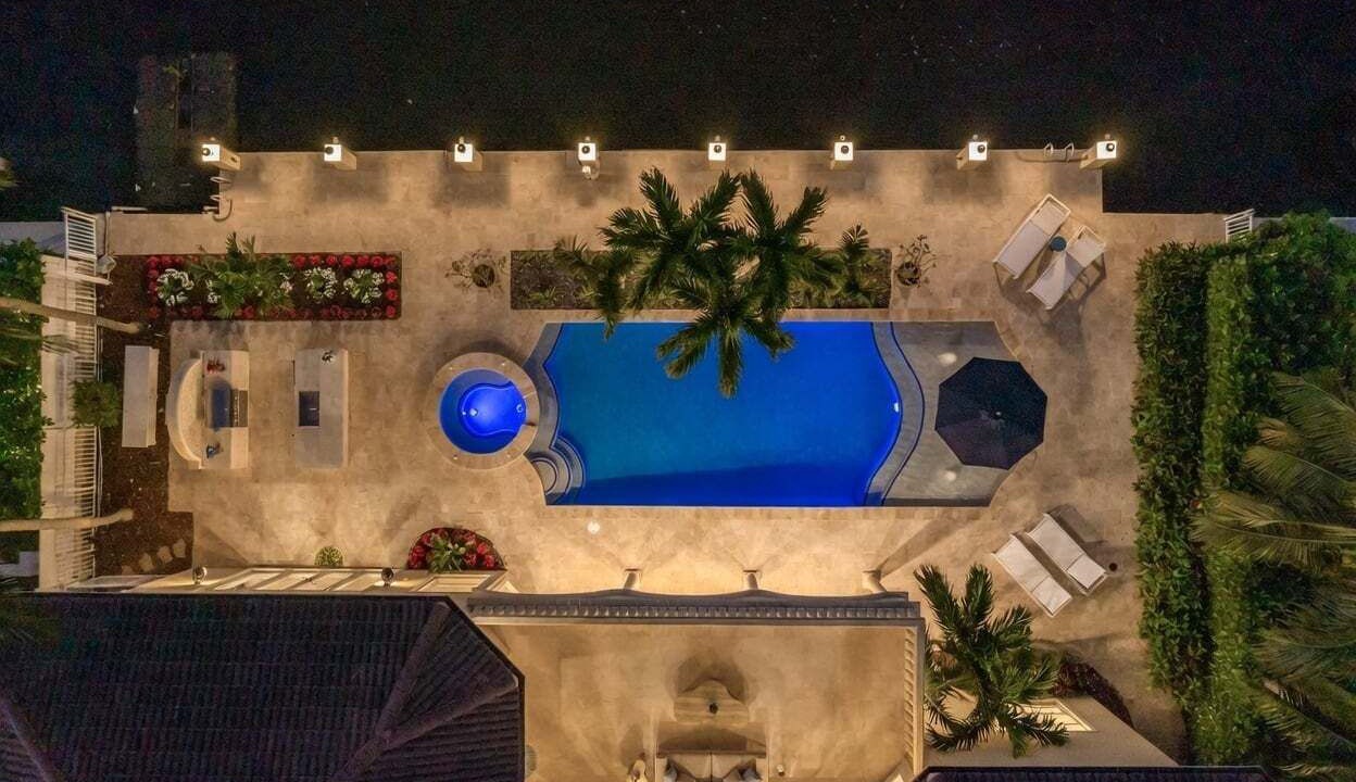 Photo of Outdoor in Tropic Isle