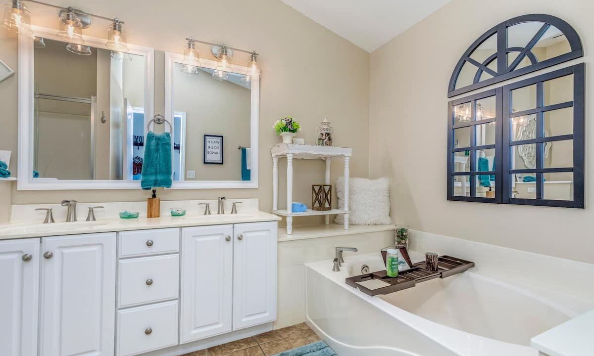Photo of Bathroom in O'Fallon