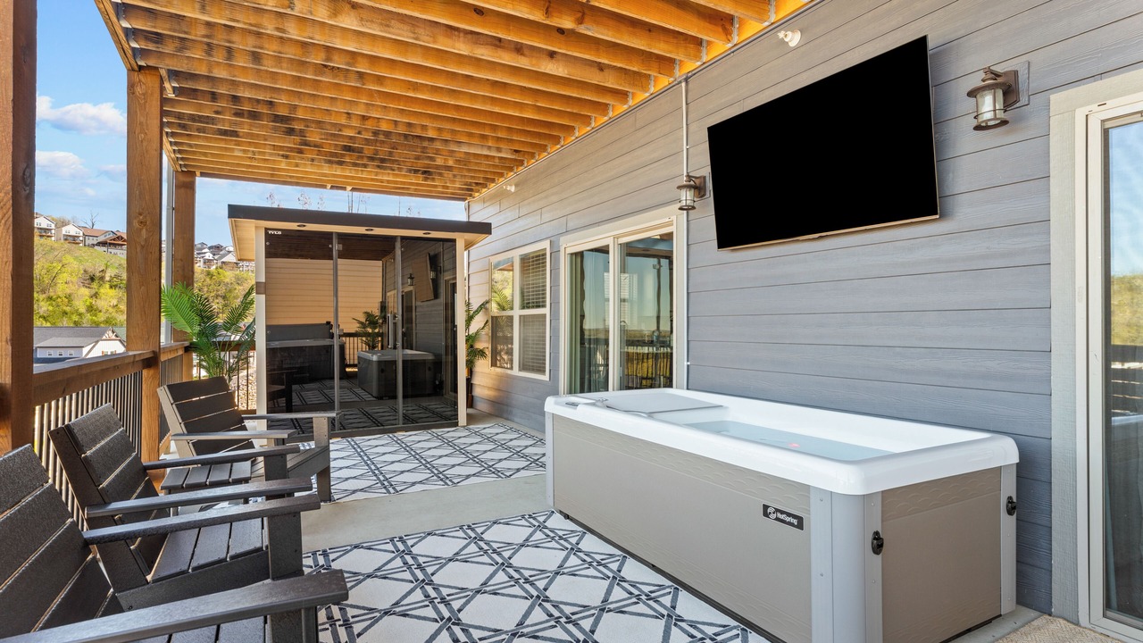 Photo of Patio Balcony in Table Rock