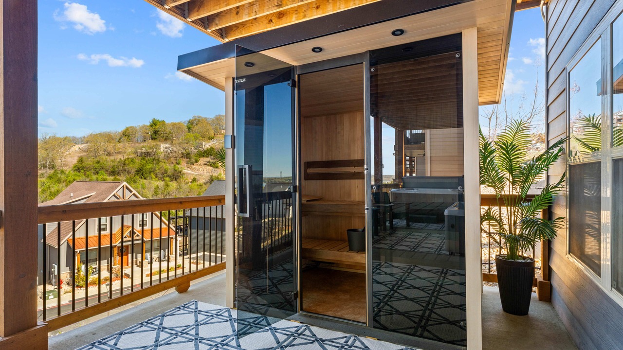 Photo of Patio Balcony in Table Rock